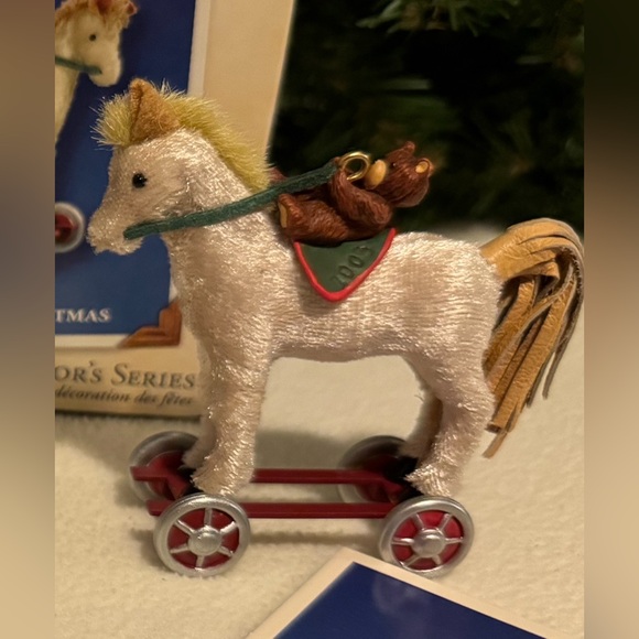 Hallmark Keepsake Ornament ‘A Pony For Christmas’ Bundle of 2 - Picture 3 of 8